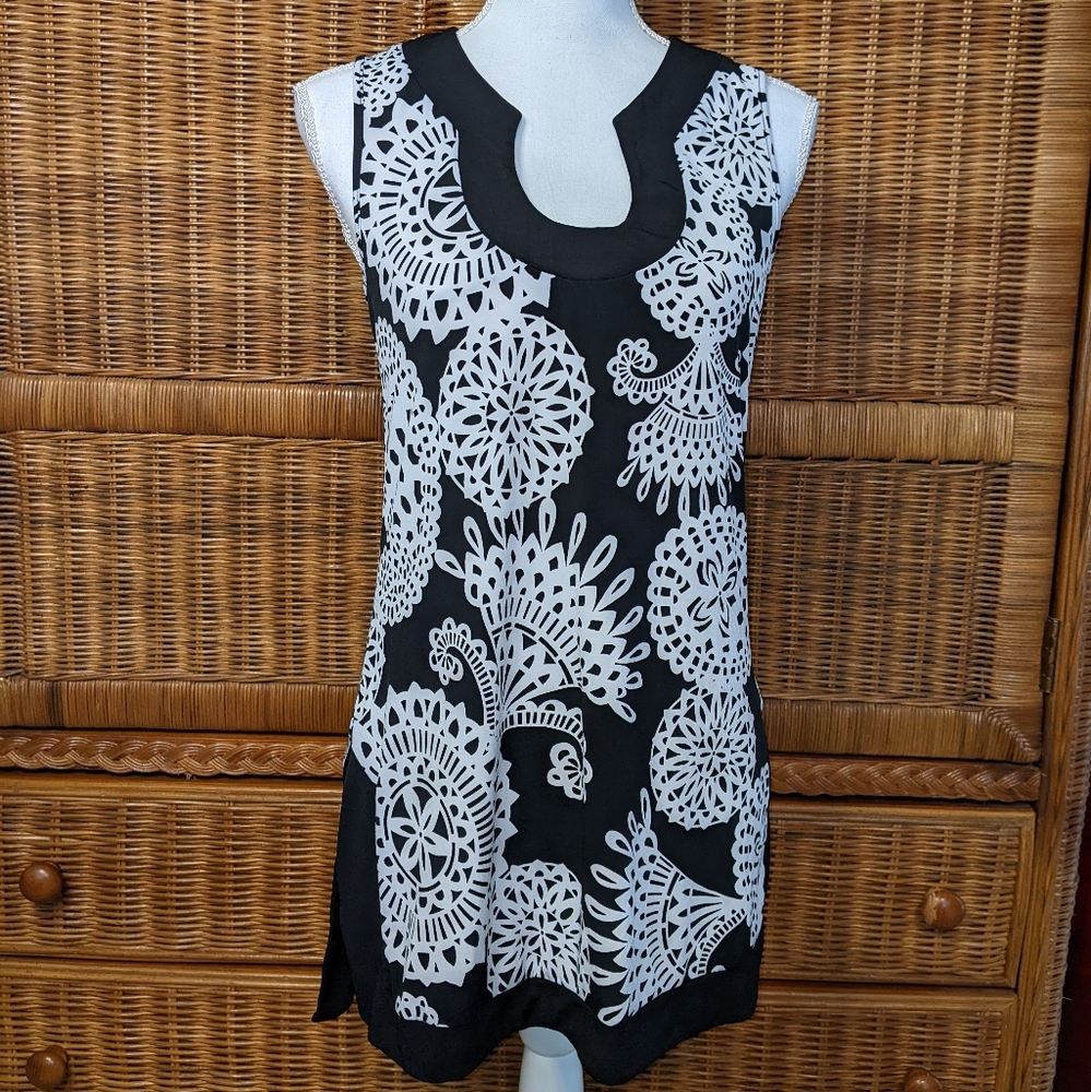 White House Black Market Women's Tunic Top SMALL